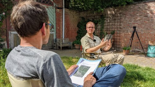 Stijn Van de Vondel discussing on the installation of sensors in nature reserves.