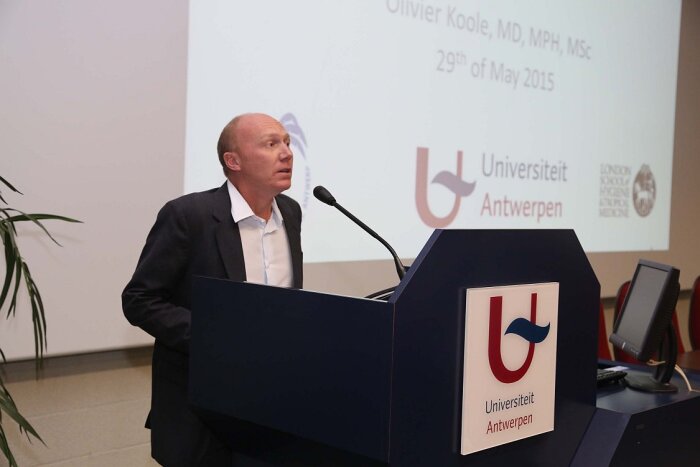 PhD defense 29/05/2015 at the university of Antwerp