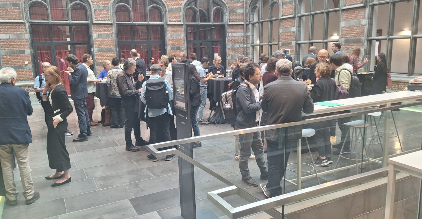 Comparative Universalisms conference