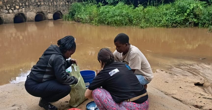 Water monitoring testing by students, staff and monitors (april 2026) 