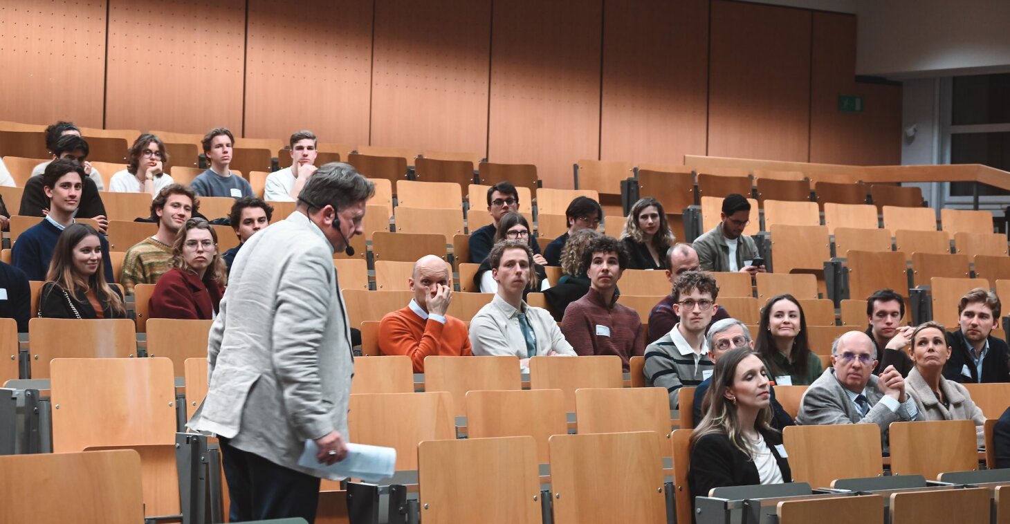 15 jaar organisatie en management