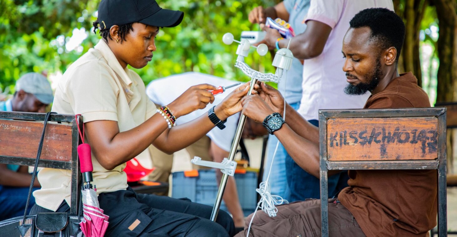 Assembling the weather stations (april 2026)