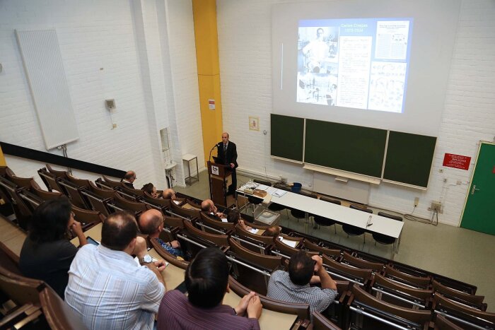 PhD defense 27/06/2014 at the university of Antwerp