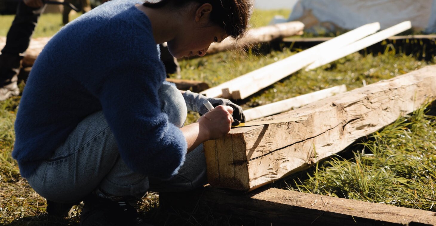 Construction process during the workshop (Photos by Mario Rinke)