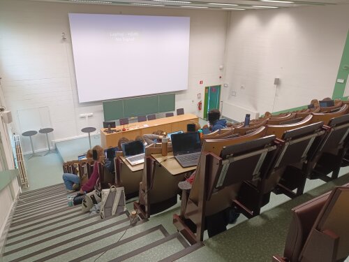 Auditorium d.S.1 is niet rolstoeltoegankelijk